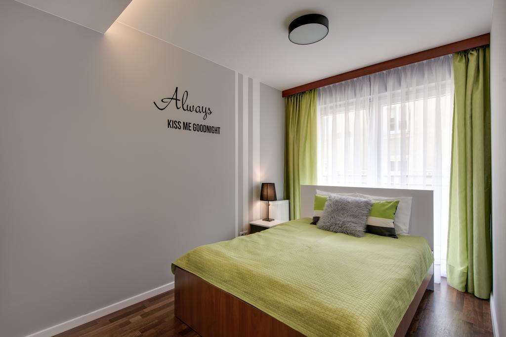 River Boulevards Apartment Cracovie Extérieur photo