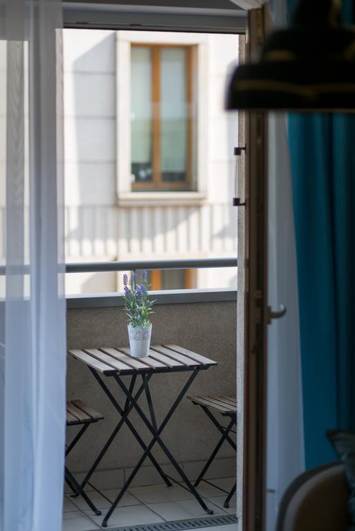 River Boulevards Apartment Cracovie Extérieur photo