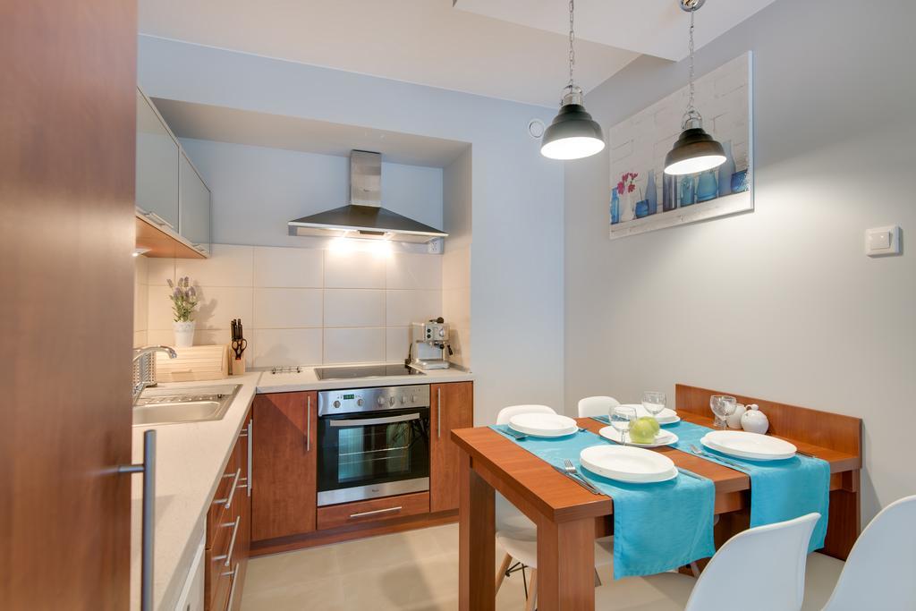 River Boulevards Apartment Cracovie Extérieur photo